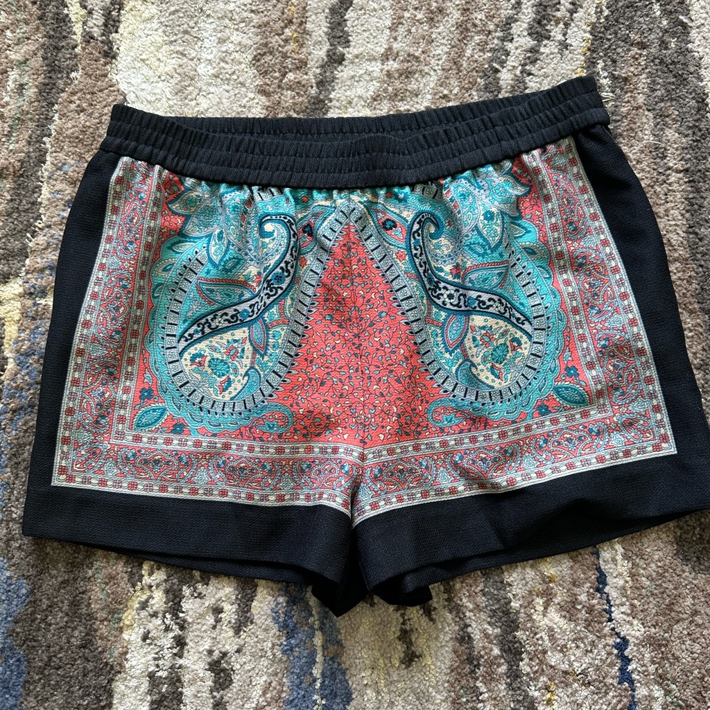 Bcbg Maxazria Shorts Size Small
